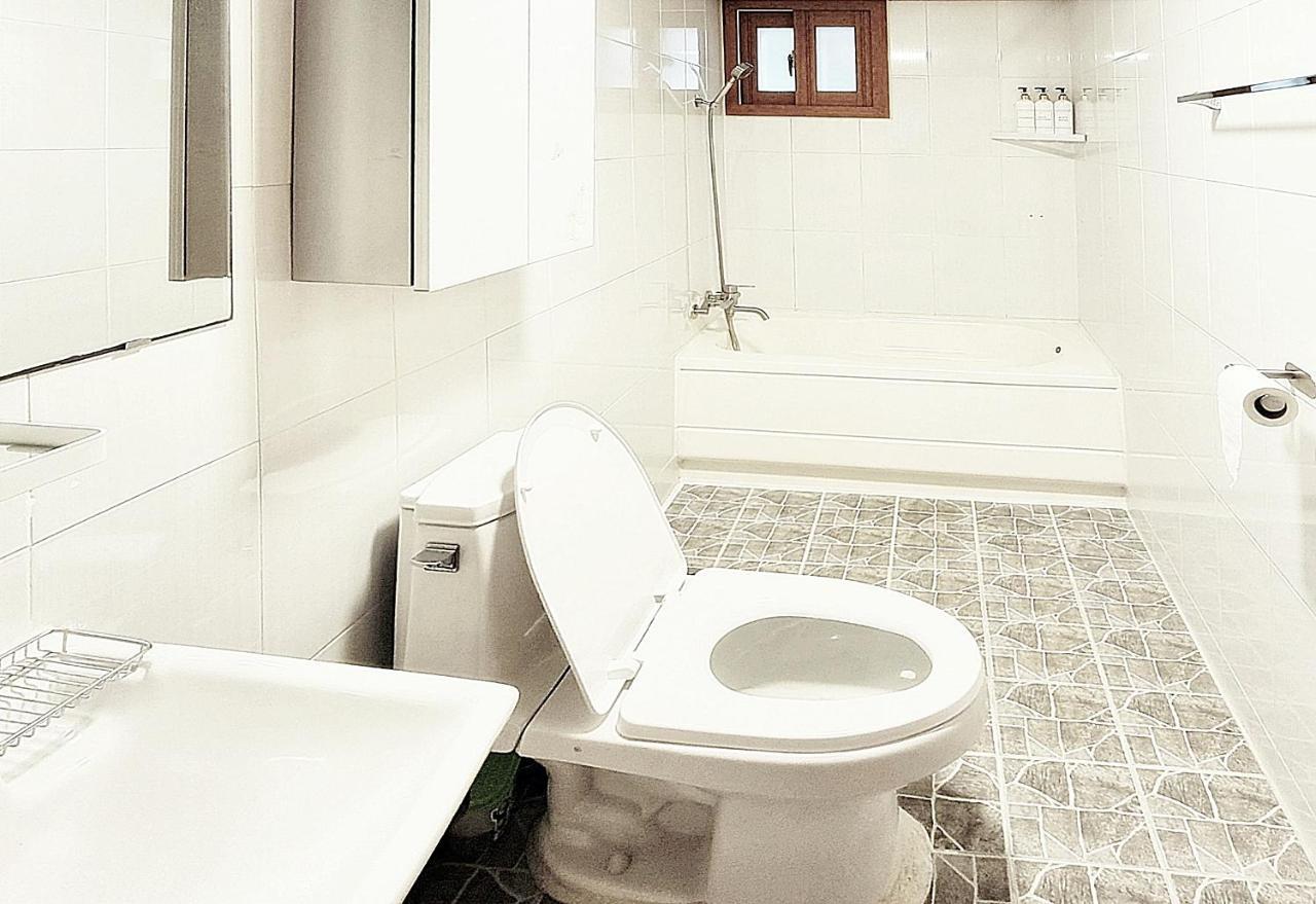 Hongik Hongdae Yeonnam Hoi-House Apartamento Seul Exterior foto