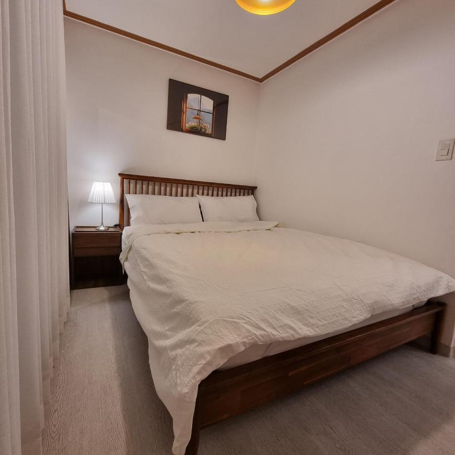 Hongik Hongdae Yeonnam Hoi-House Apartamento Seul Exterior foto